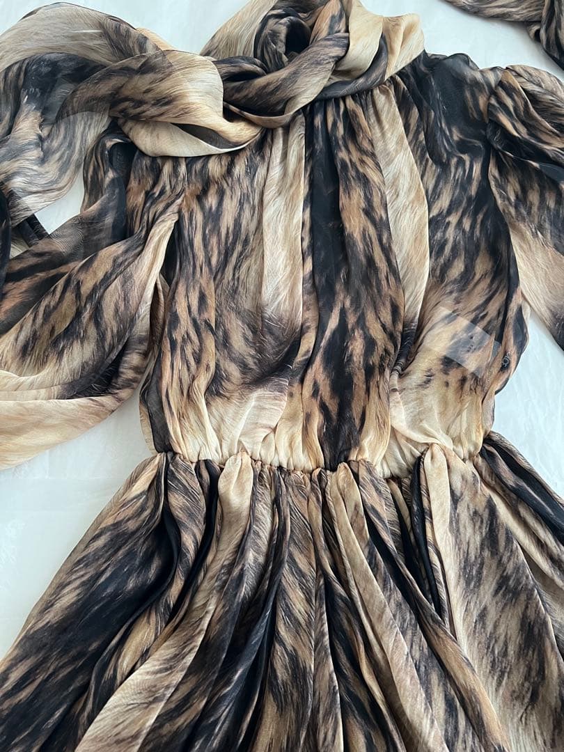 Dolce&Gabbanaシフォンシルクミニドレスパフスリーブアニマル柄パーティ