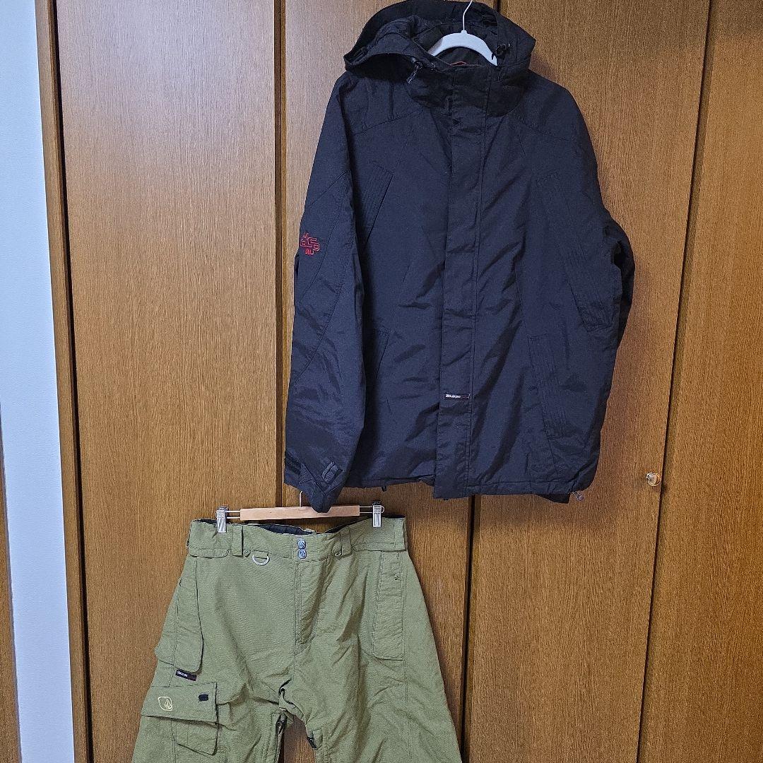 VOLCOM　スノーボードウエア
