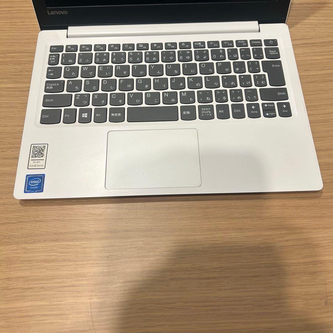 ノートパソコン　Lenovo レノボ S130-11IGM