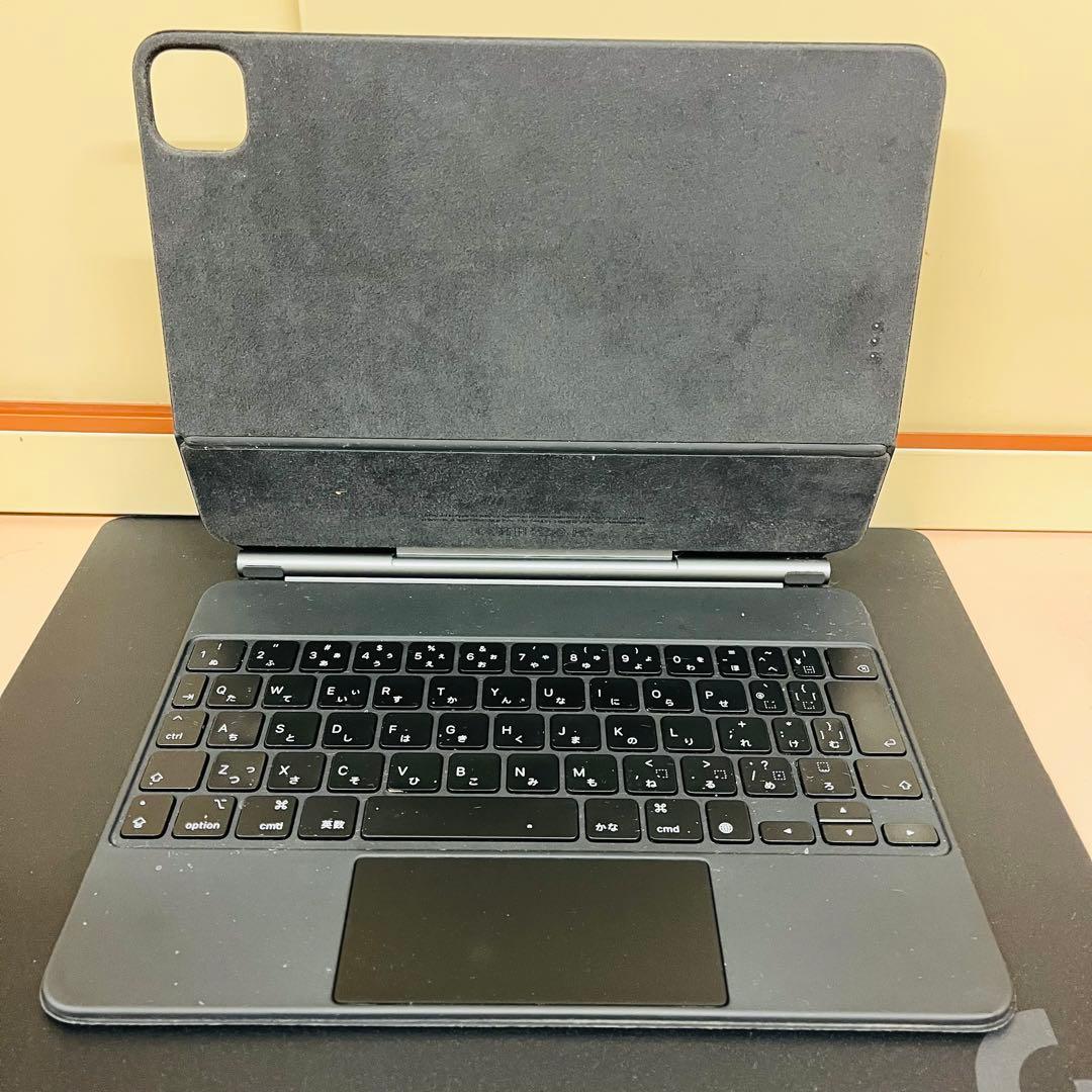 iPad Air 第5世代　マジックキーボードApple 純正