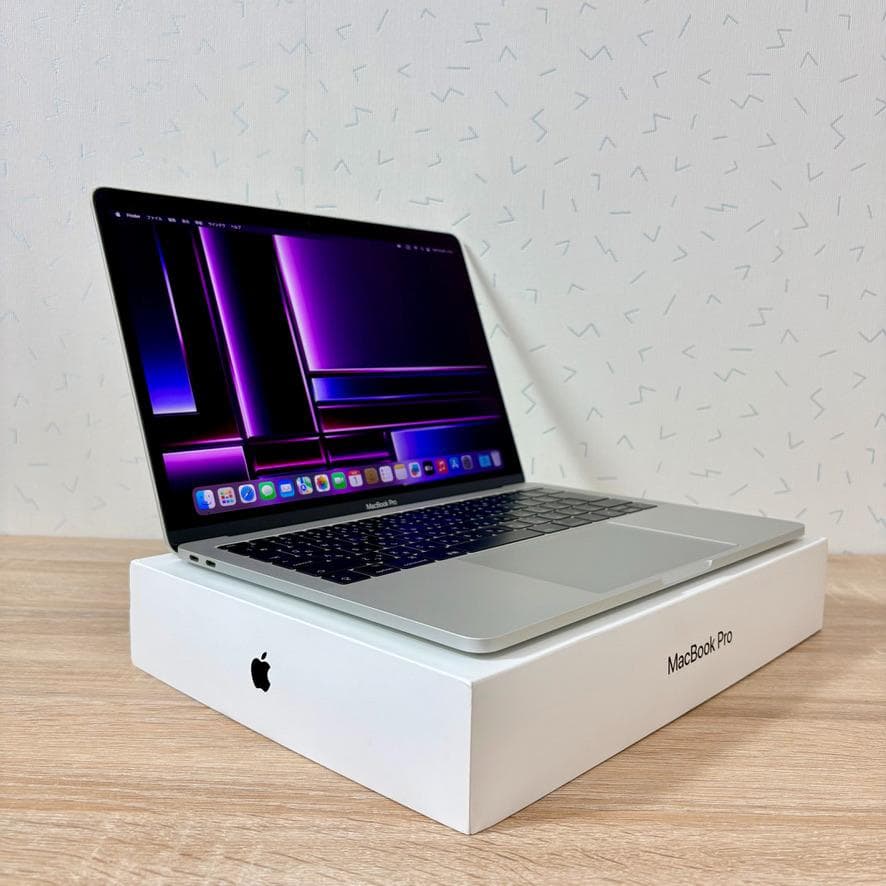 MacBook本体 Apple MacBook Pro SSD512GB Windows11