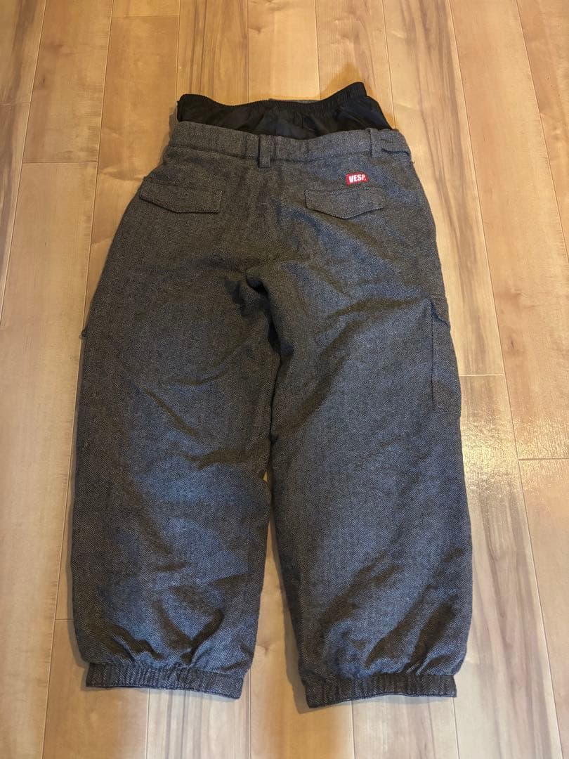M*o様 VESP スノーボードウェア ジャケット、パンツの上下セット