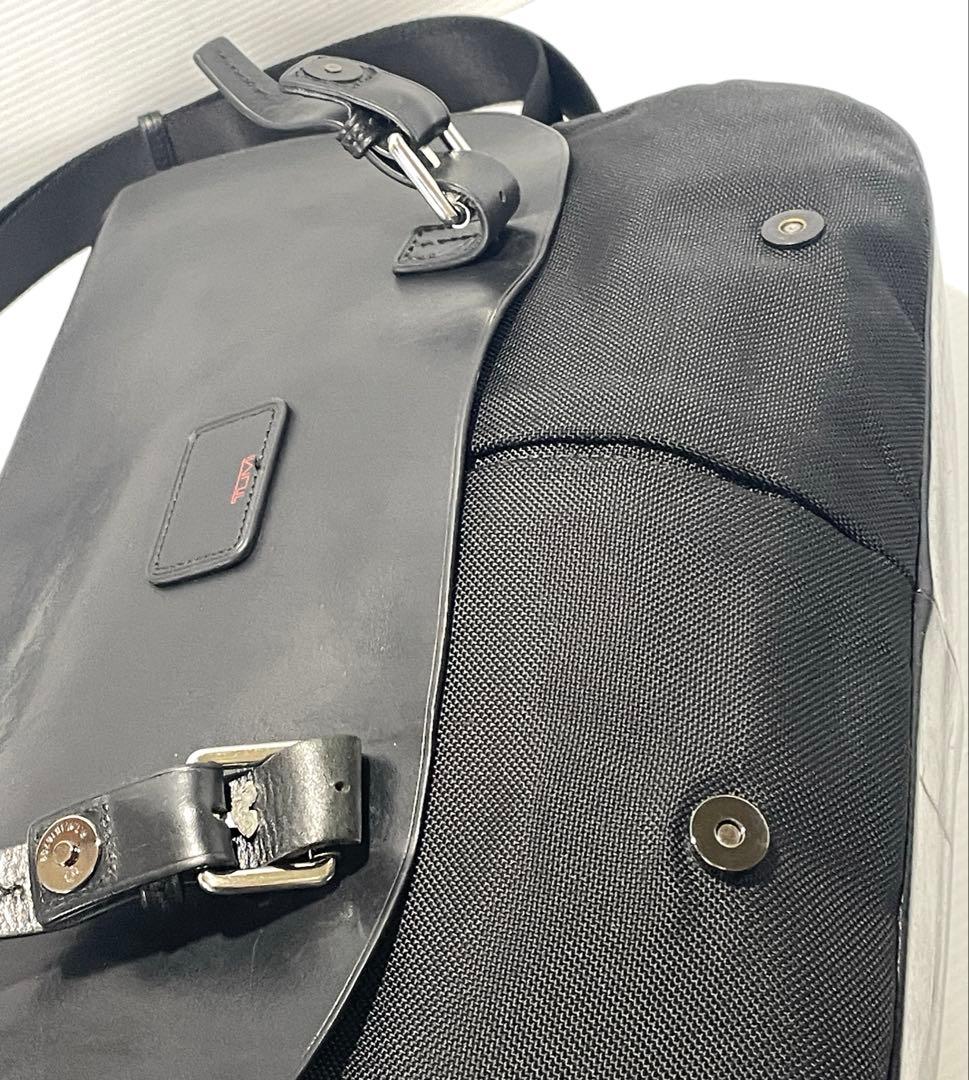 極美品■TUMI トゥミTOWNHOUSE ウィルトン メッセンジャー バッグ