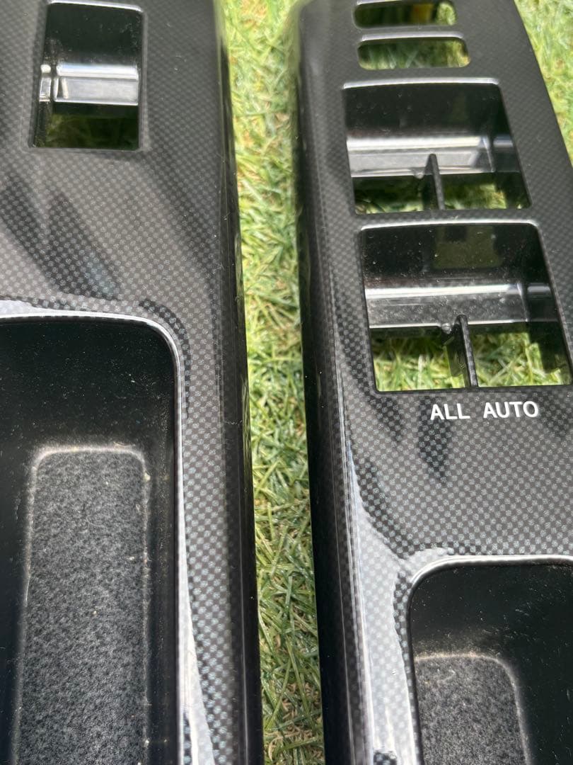 ウィッシュ20 トヨタ純正　1カーボン調インテリアパネルセット