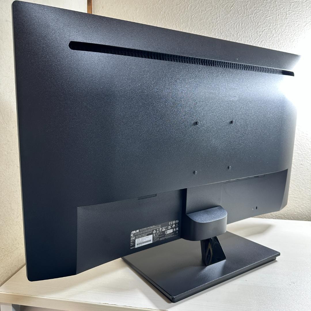 ASUS 31.5型 ゲーミングモニター