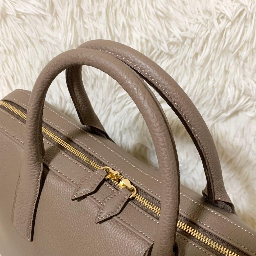 【未使用に近い】大峡製鞄 ゲント•メディア スリムオーバーナイト トープ