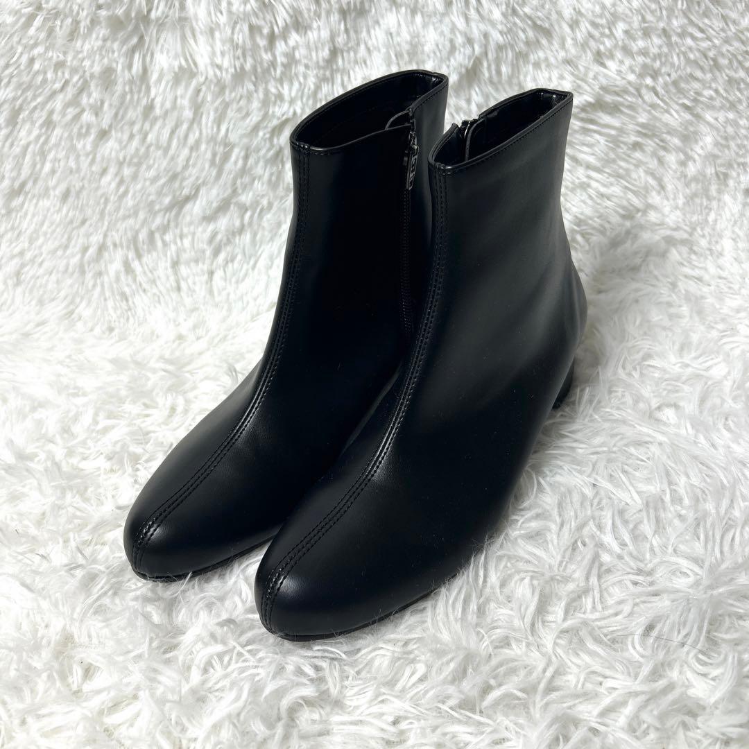 【新品・未使用品】RAKUNA 整体ショートブーツ ブラック サイズM 4E