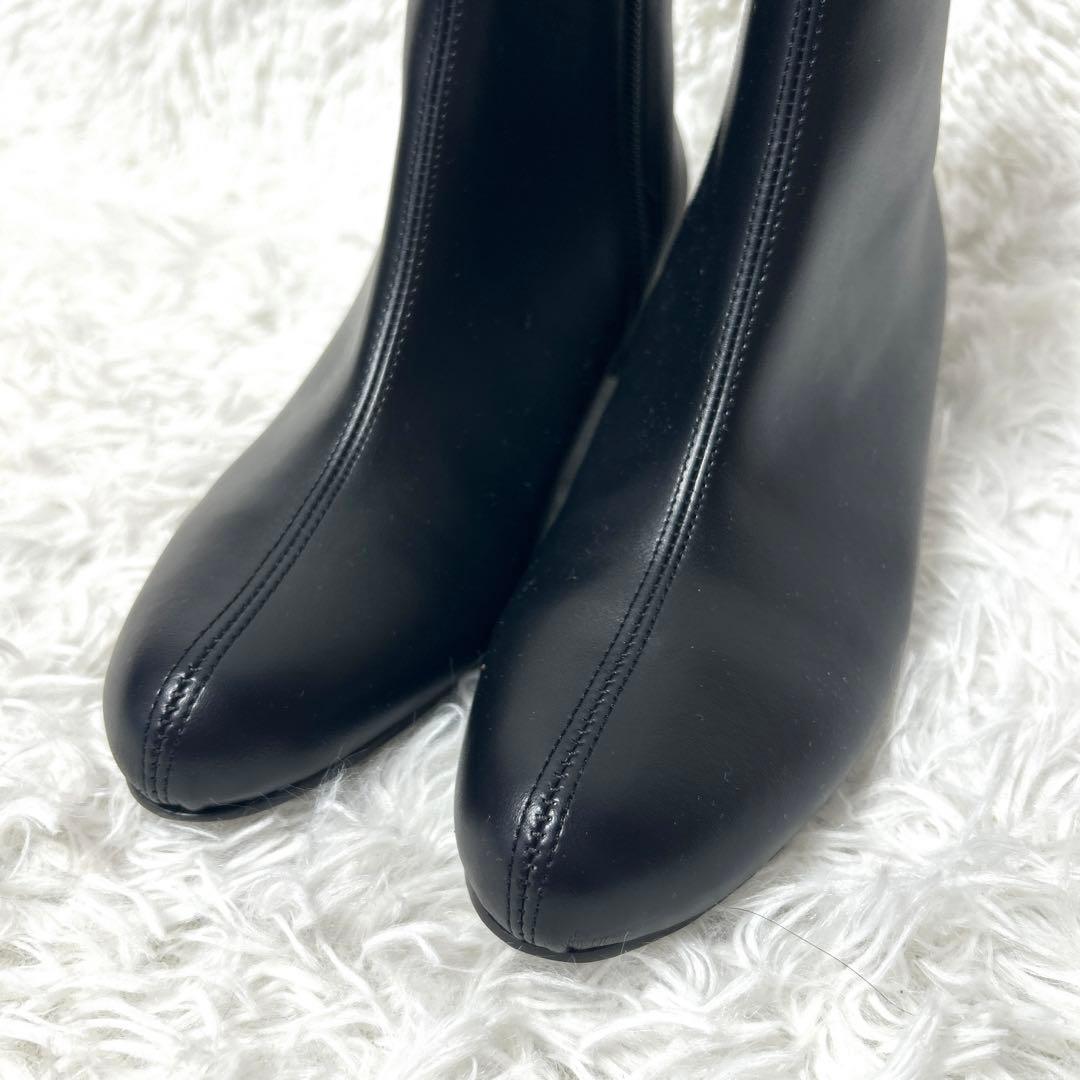 【新品・未使用品】RAKUNA 整体ショートブーツ ブラック サイズM 4E