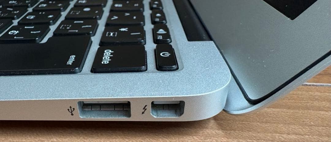 MacBook本体 MacBook Air mid 2012 8GB 128GB Core i7