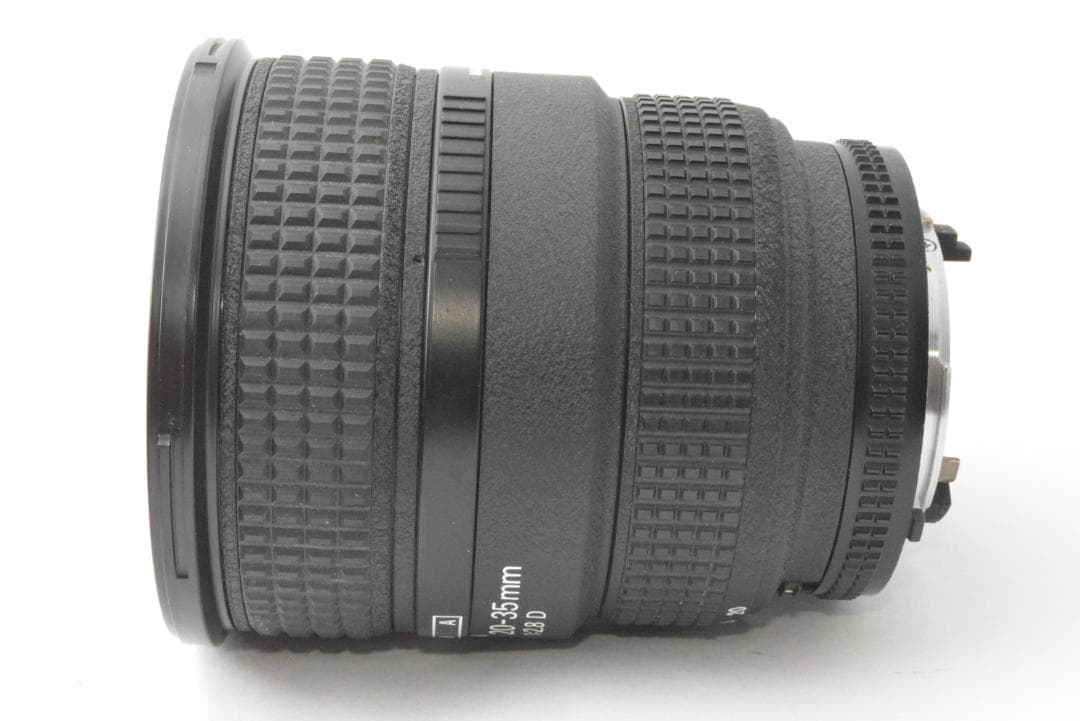 ニコン　Nikon AF NIKKOR 20-35mm F2.8D