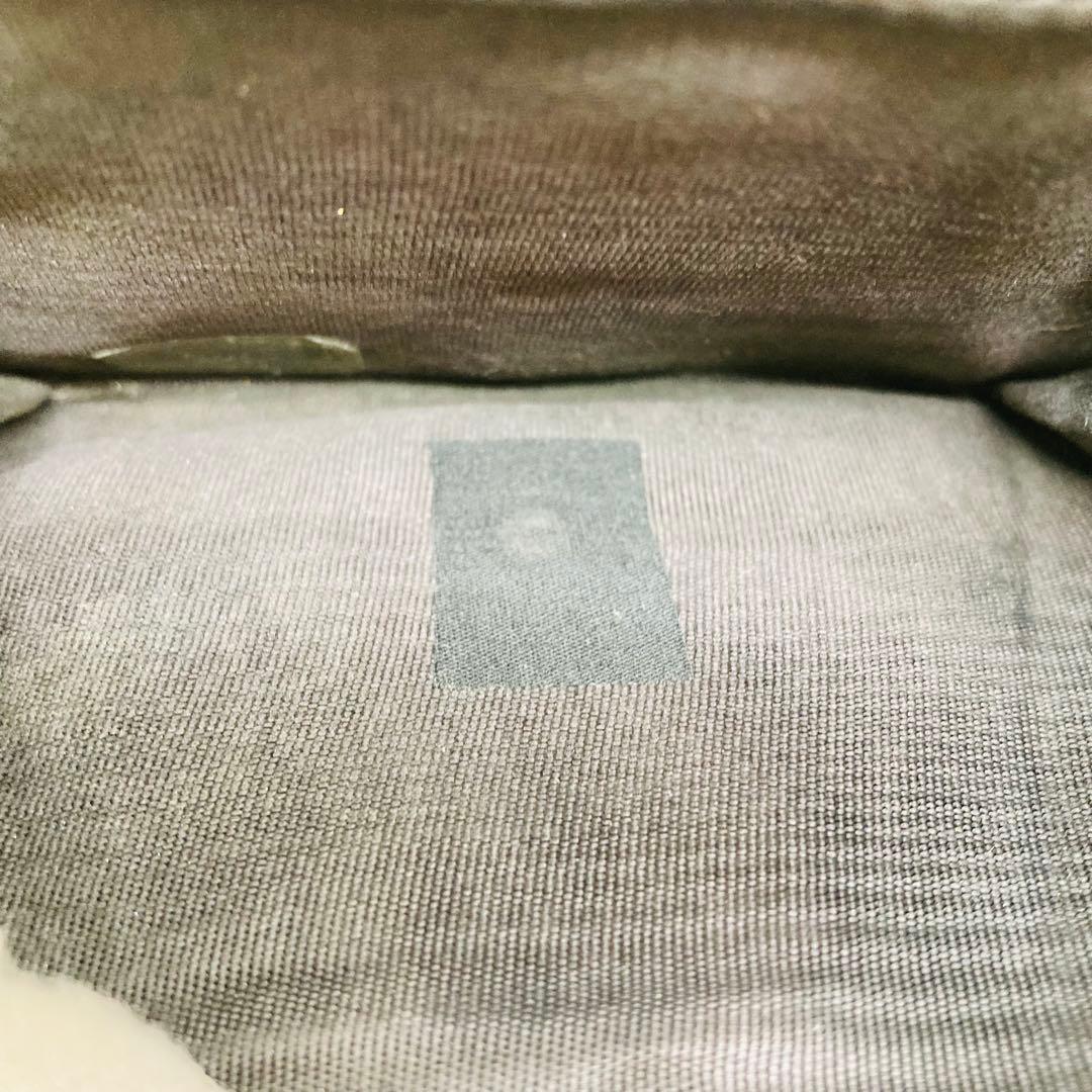 CHANEL シャネル 二つ折り財布 黒 レザー キャビアスキン A466