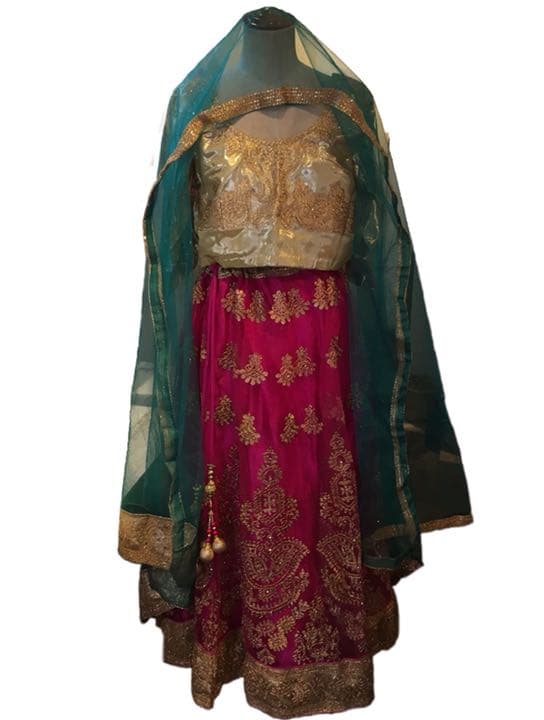 【期間限定大幅値下げ】インドの民族衣装レヘンガ サリー【夏SALE】