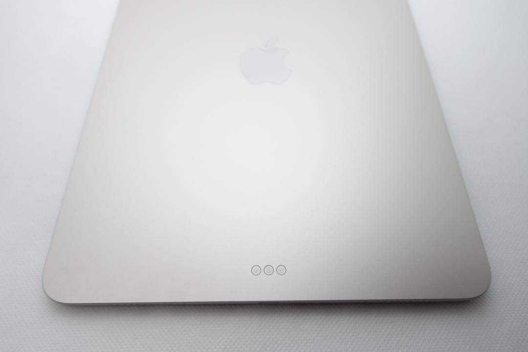 iPad Air m3 11インチ　128GB スターライト