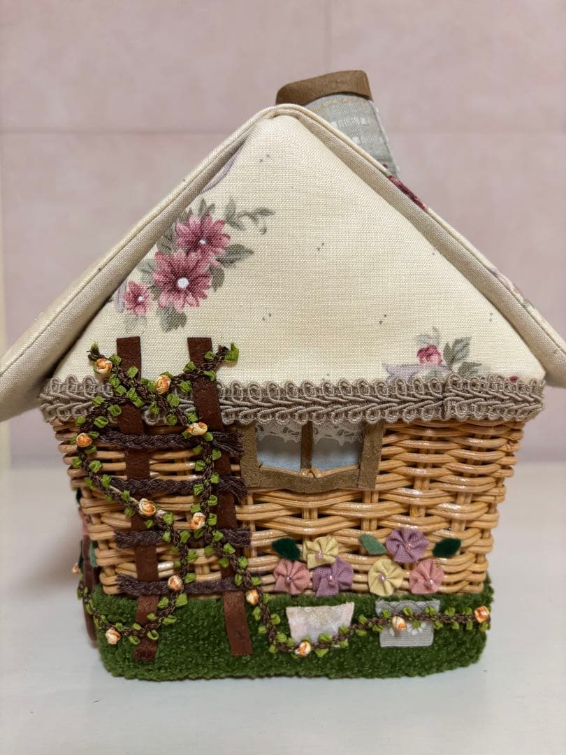 マニー　コラージュ　小物入れ