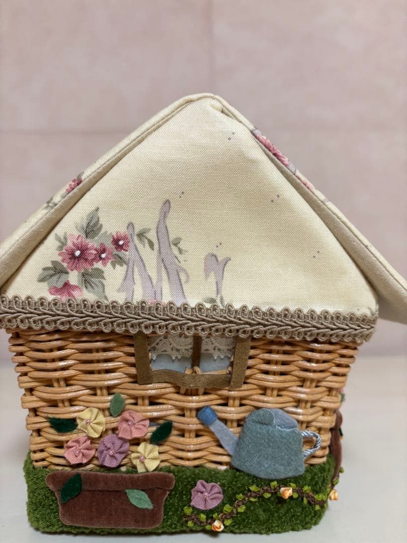 マニー　コラージュ　小物入れ