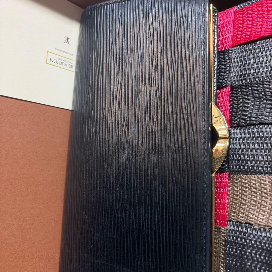 ルイヴィトン エピ ヴィエノワ がま口財布