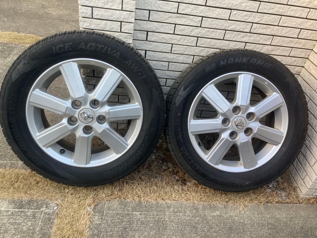 ノア NOAHヴォクシーVOXY 205/60R16 スタッドレス