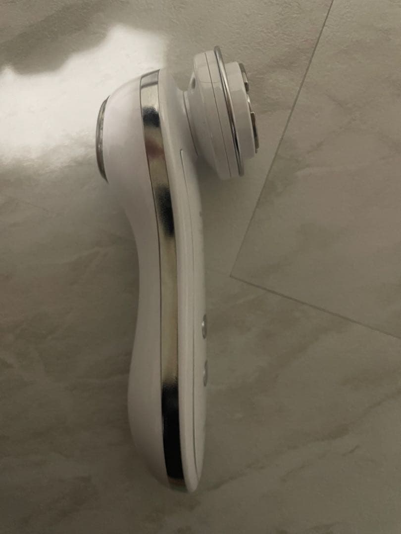 MUSCLE 美顔器 クレンジング・EMS・温熱・冷却