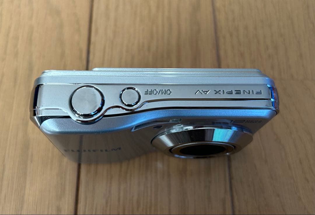 FUJIFILM FINEPIX AV100 デジカメ