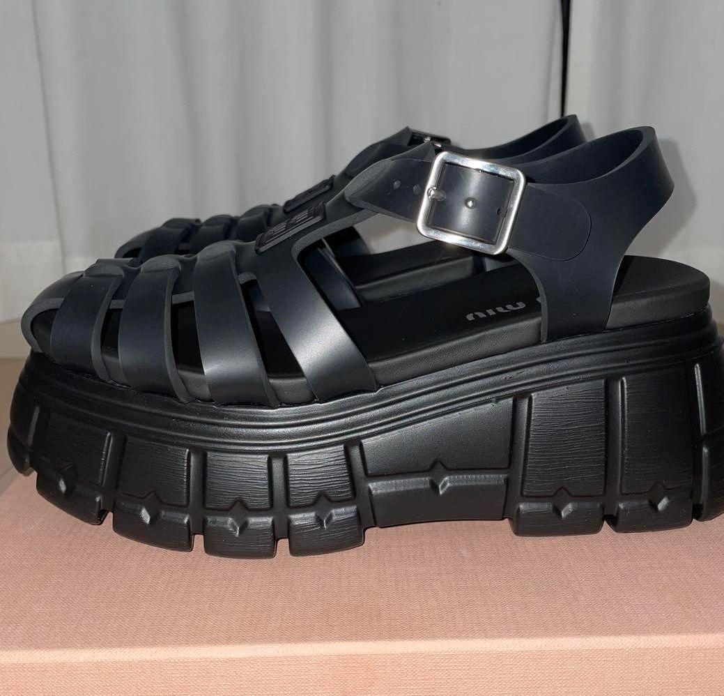 最終価格 美品 miu miu　厚底　EVA　サンダル （鑑定品）