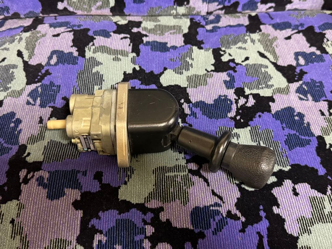 バス廃品 三菱ふそう フィンガーシフト パーキングブレーキセット