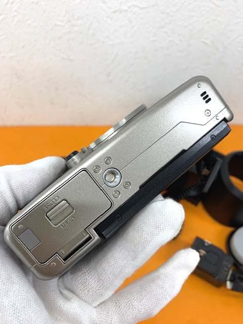 FUJIFILM X-T100 ダブルズームレンズキット充電器付き 美品 完動品