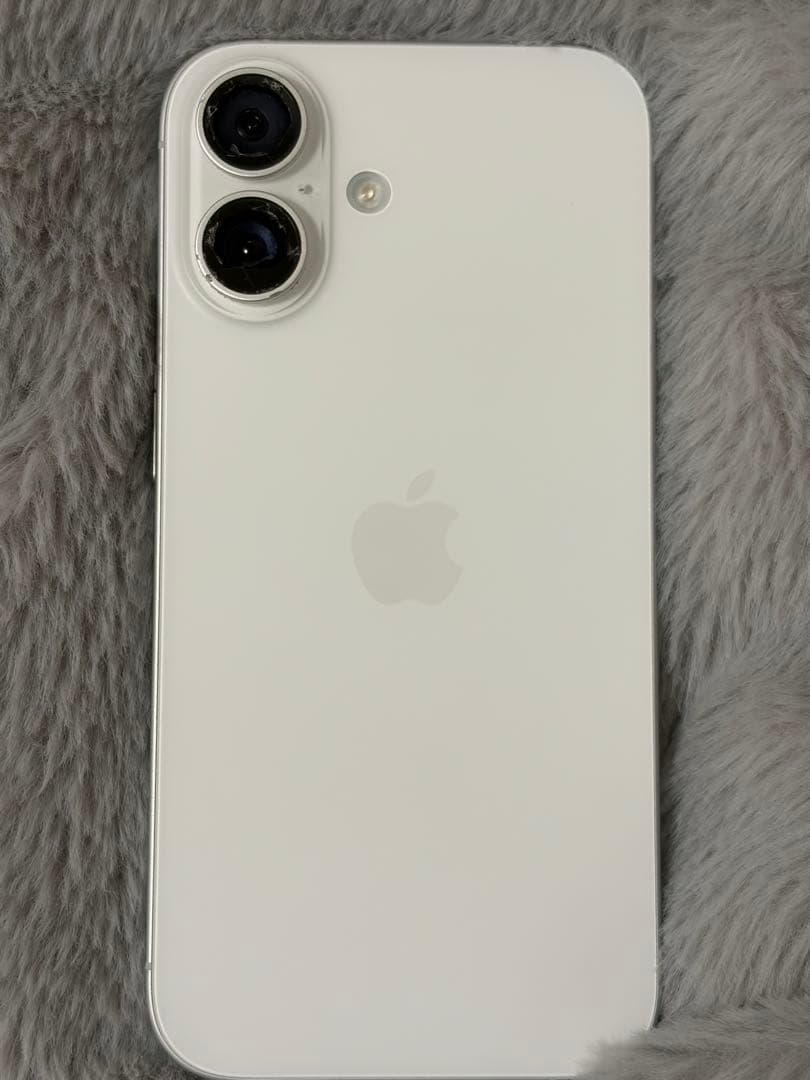 iPhone16 128GB白 外カメ割れ 内カメ不良