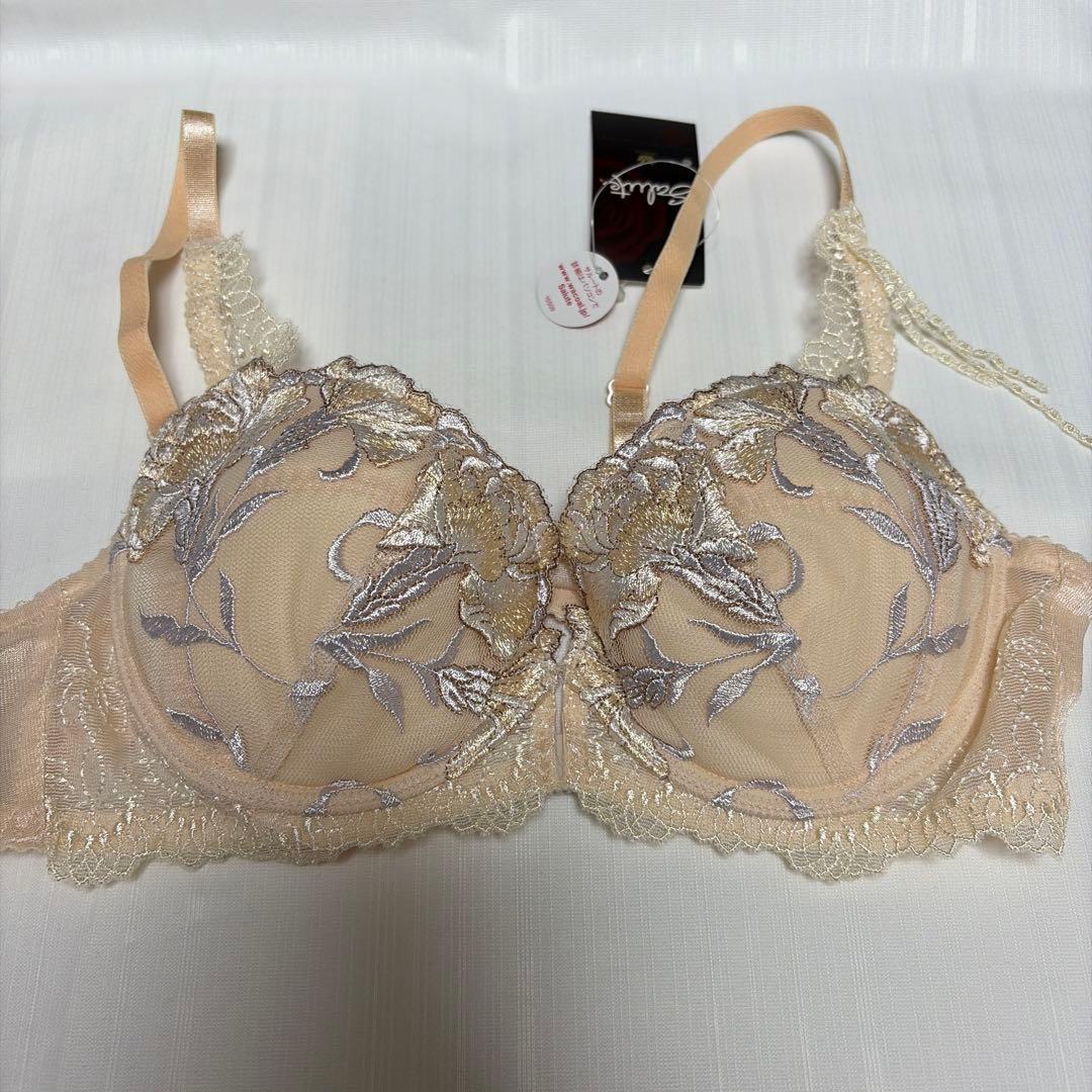 サルート花柄刺繍 ブラジャーショーツガーターセットC75/M