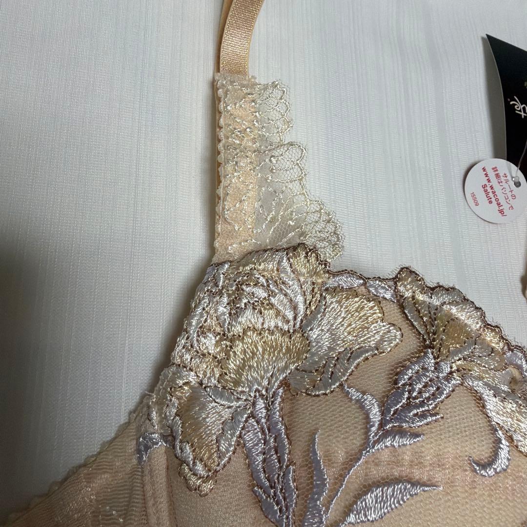 サルート花柄刺繍 ブラジャーショーツガーターセットC75/M