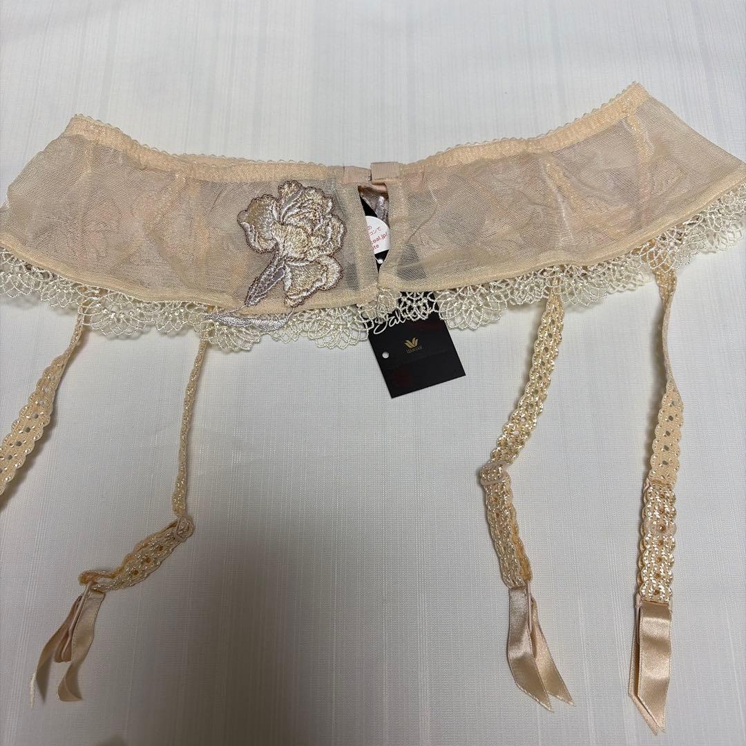 サルート花柄刺繍 ブラジャーショーツガーターセットC75/M