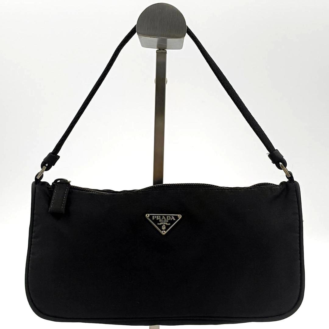 人気✨プラダ アクセサリーポーチ 三角ロゴ ナイロン ワンショルダー　白タグ