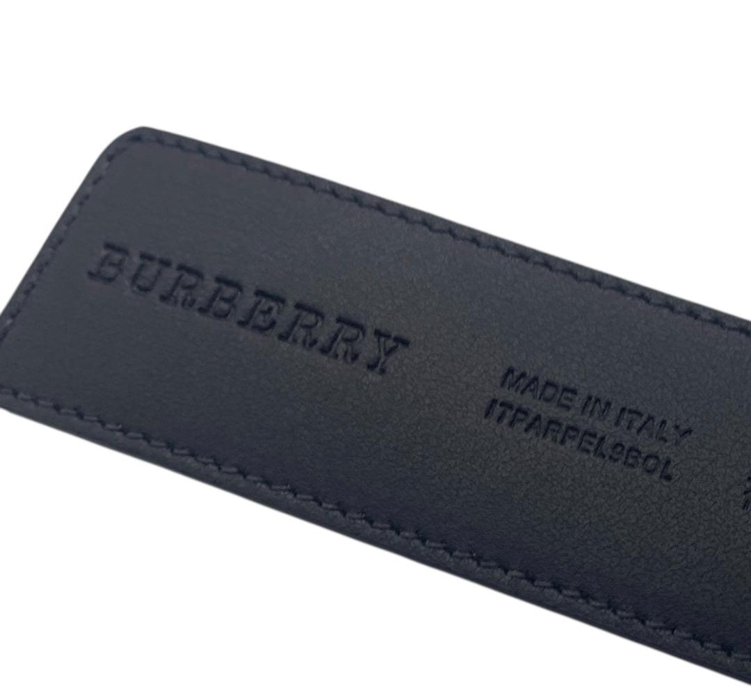 【穴あけパンチ】Burberry　バーバリー　　リバーシブル　96-106ｃｍ