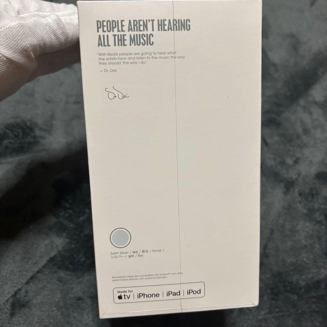 新品 beats solo 3 wireless ヘッドホン サテンシルバー