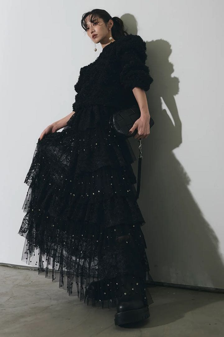 【新品未使用】andrea&co. ビジューレースチュールスカート