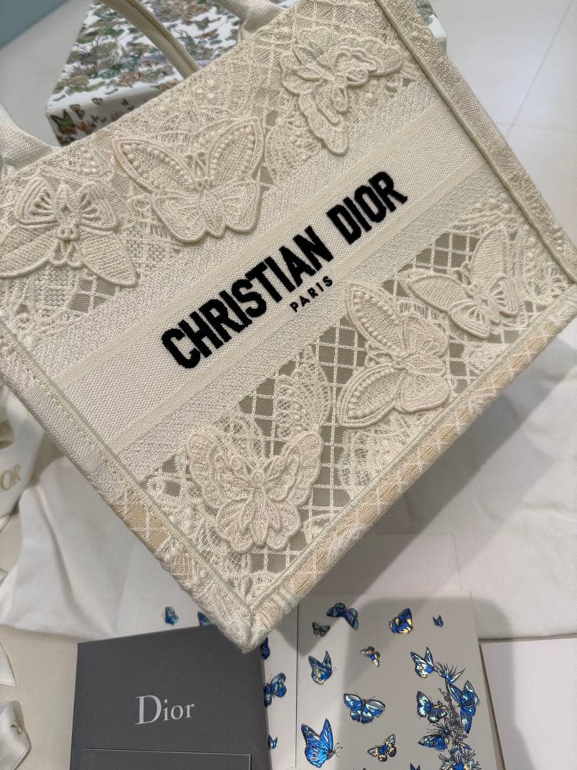 けろちゃん様クリスチャンディオールブックトート　スモール　バタフライ