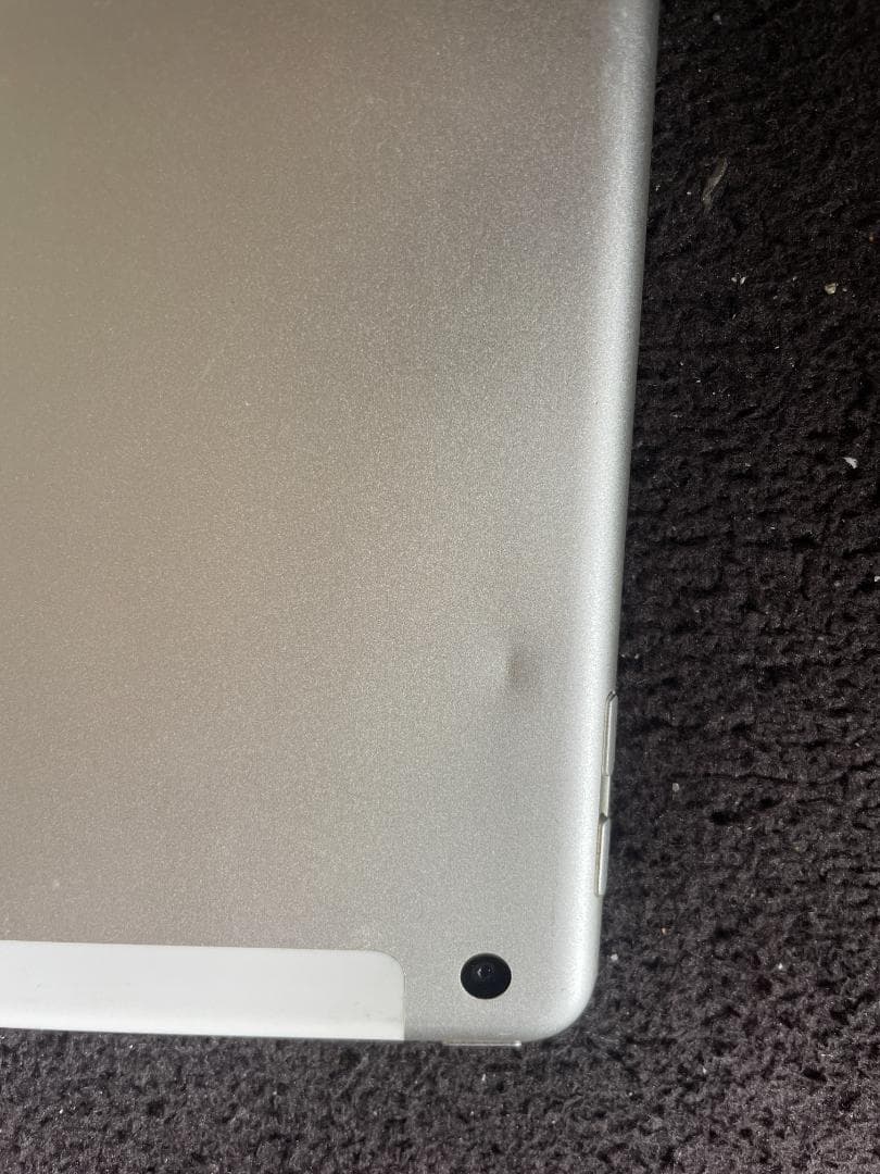 Apple iPad 10.2インチ スペースグレー