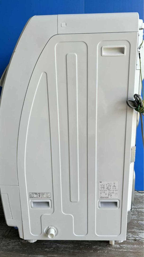 美品未使用2025年製ドラム式洗濯乾燥機RORO YWM-YV90N