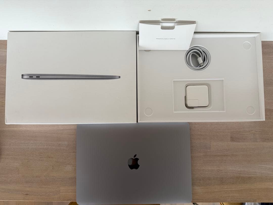 Macbook air 2020年製　M1 メモリ16GB