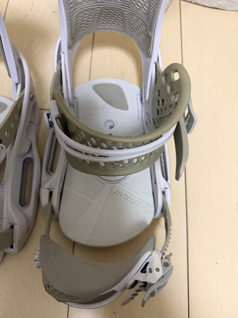 【廃盤品】BURTON MALAVITA EST ビンディング　Mサイズ