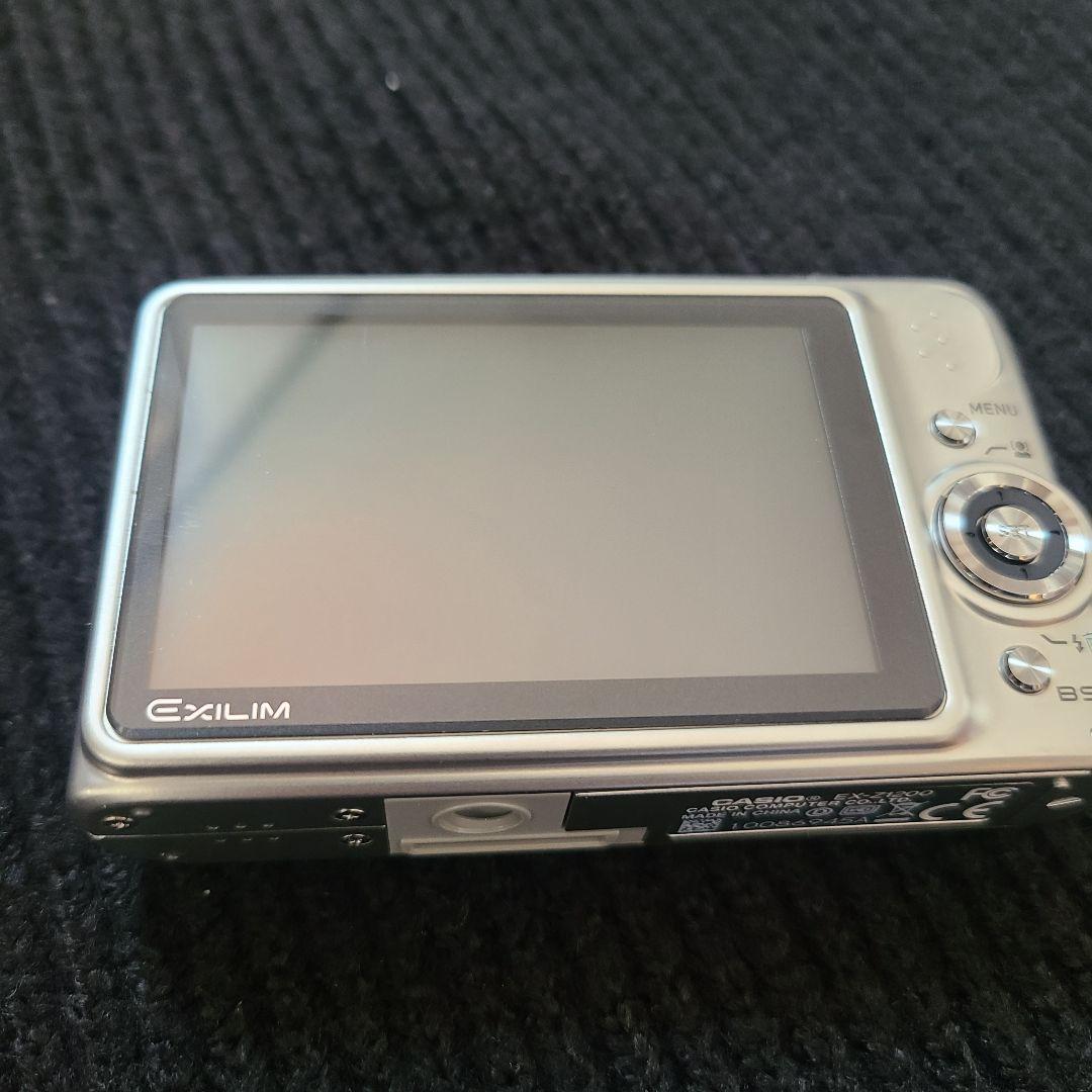 CASIO EXILIM EX-Z1200　カシオ　コンデジ