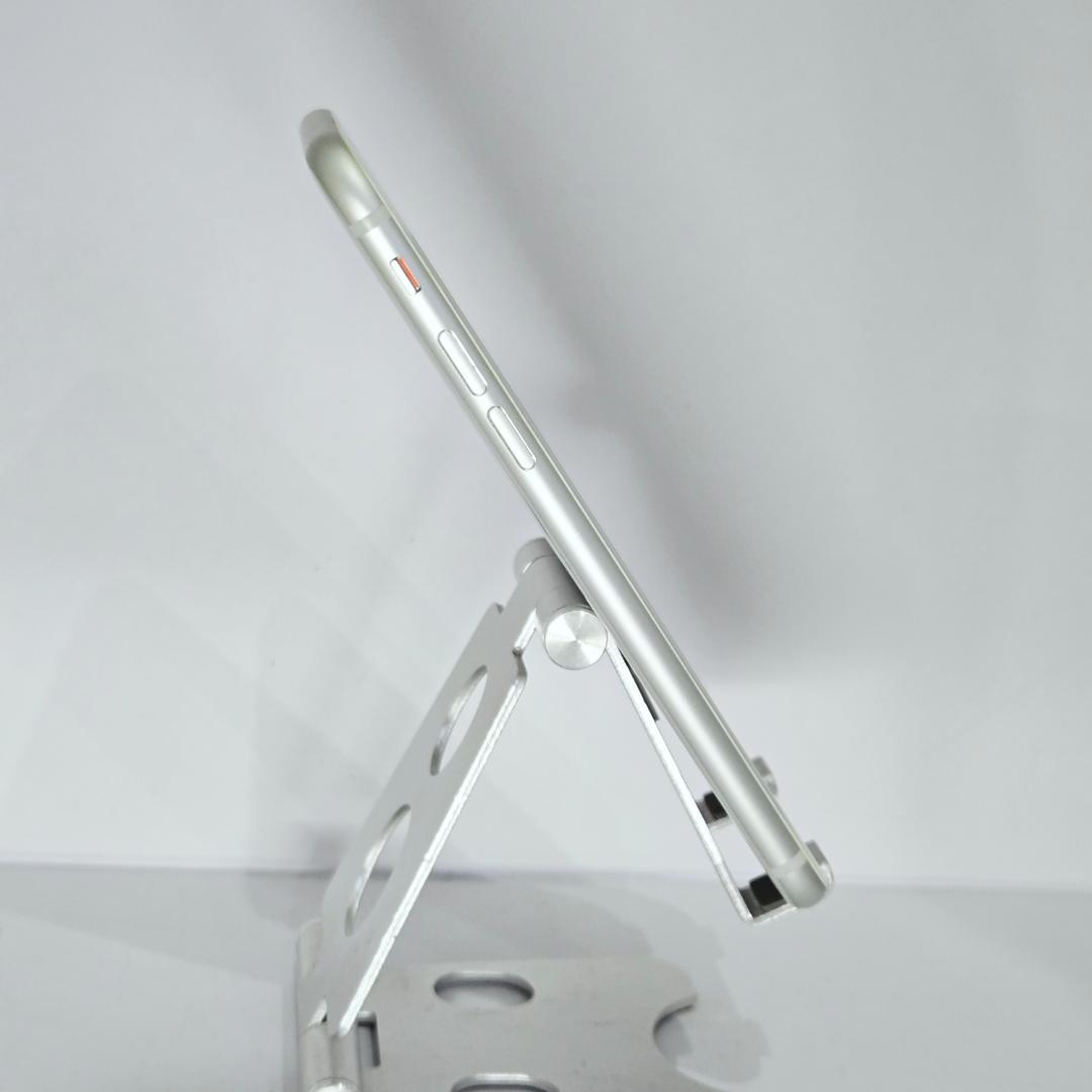 39 iPhone8 シルバー SIMフリー 美品 バッテリー86%