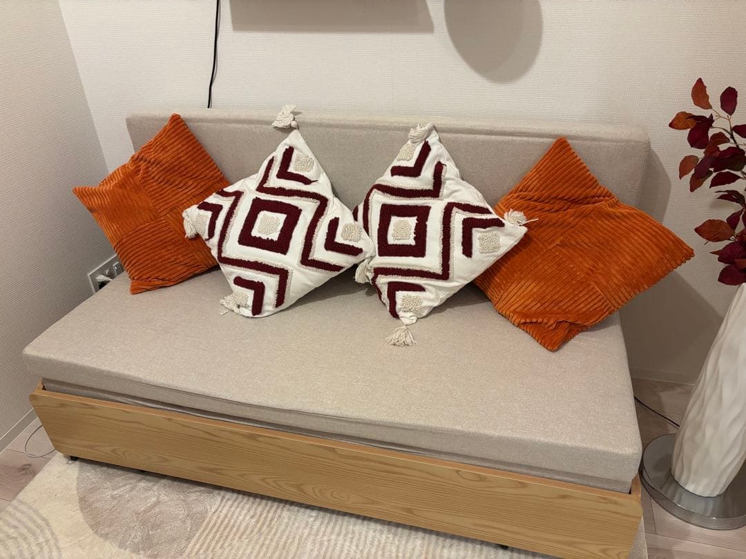 ベージュ ソファベッド クッション付き