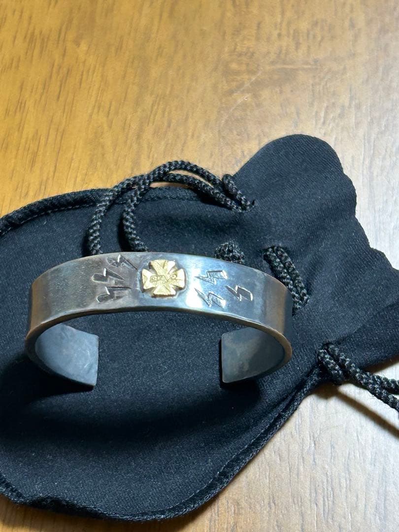 ストップライト　クロスバングル