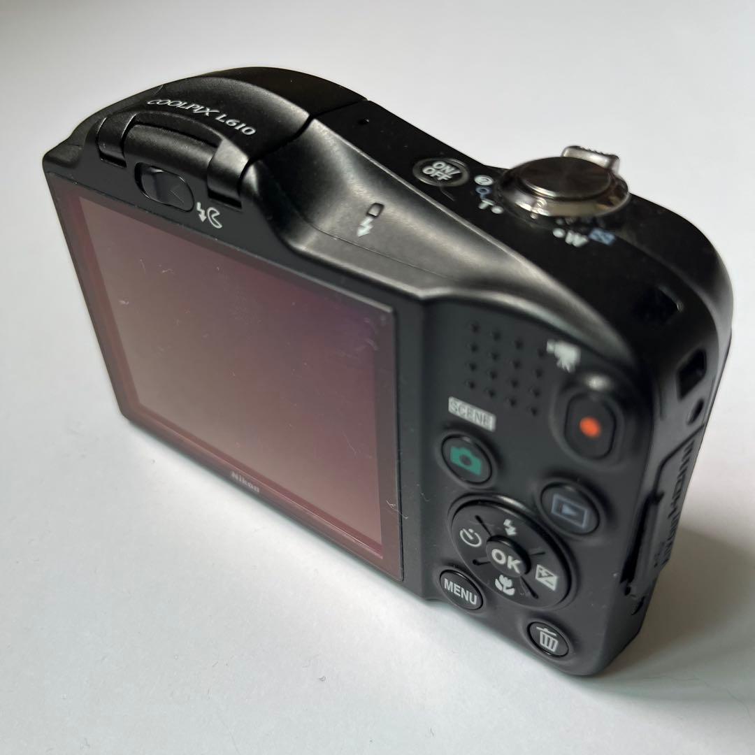デジカメ　NIKON COOLPIX L610 デジタルカメラ OLD