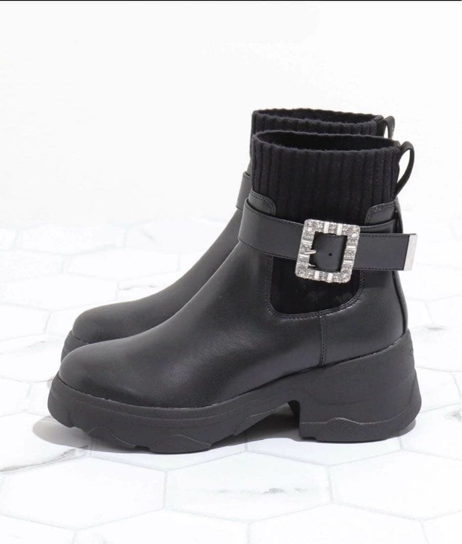 ＋Diana ビジュー付きブーツ　ブラック　　美品