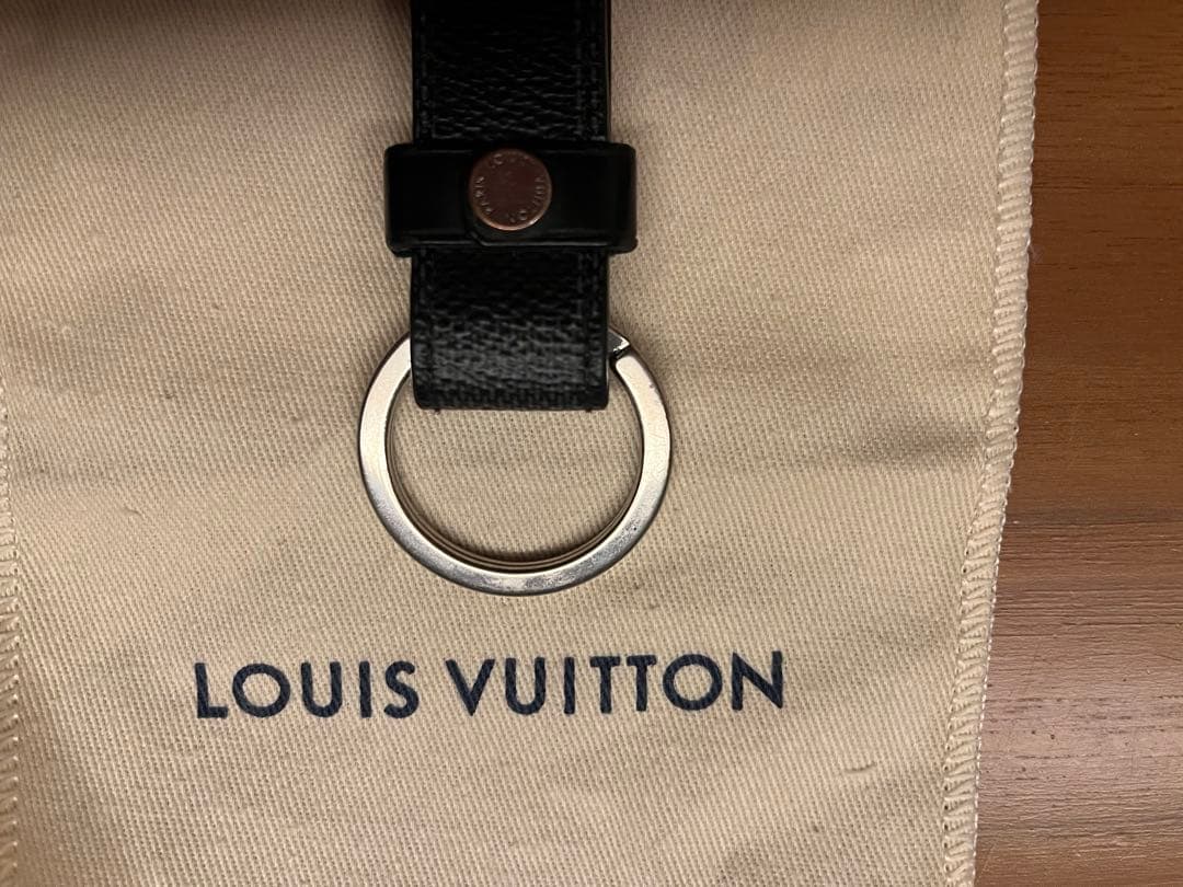 ルイ・ヴィトン　LOUIS VUITTON キーリング　黒