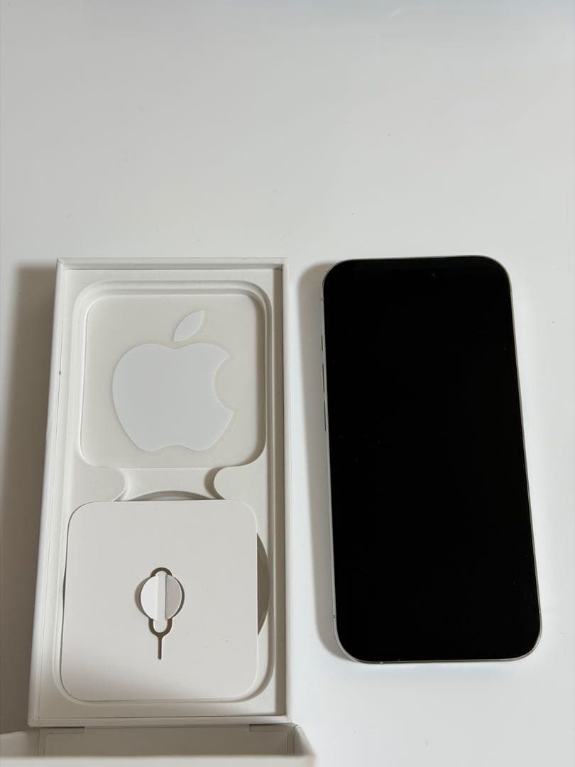 iPhone 15 Pro 256GB SIMフリー ホワイトチタニウム