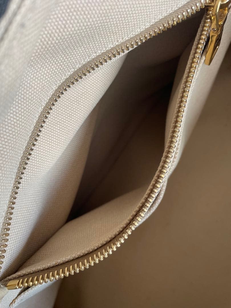 T*P様 PRADA カナパ バッグ ベージュ