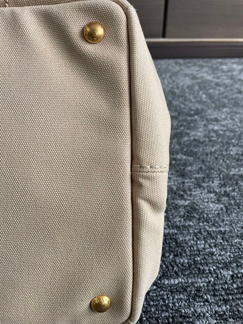 T*P様 PRADA カナパ バッグ ベージュ