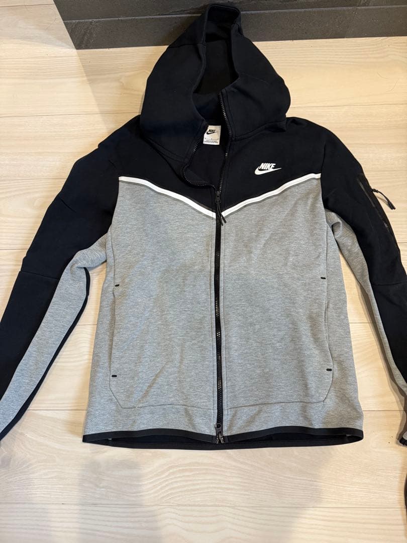 Nike テックフリース 上下セット 「海外限定カラー」